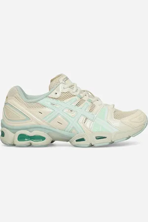 Asics Women s GEL-Nimbus 9 Sneakers Vanilla / White