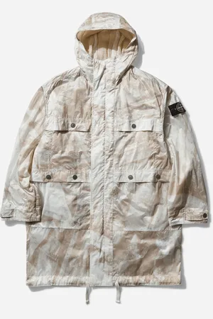 Stone Island Men s UV-Reactive Scan Camo Nylon Ripstop Parka Desert