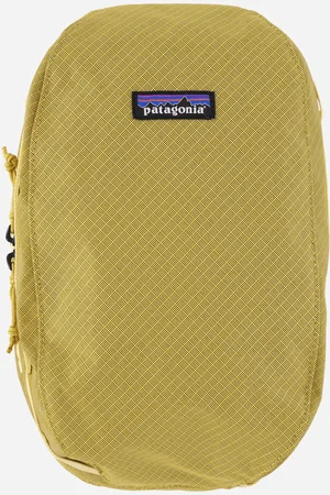 Patagonia Black Hole Cube 6L Pufferfish Gold