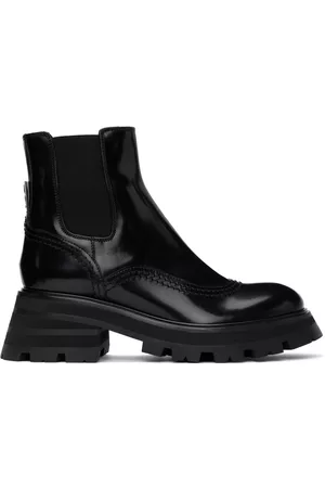 Alexander McQueen Black Wander Chelsea Boots