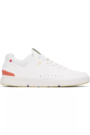 ON White 'The Roger' Centre Court Sneakers