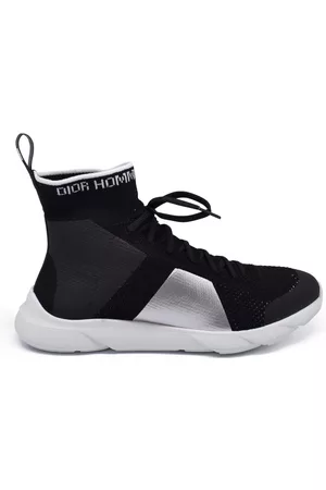 The Dior B29 Sneaker Gets An Upgrade For Summer