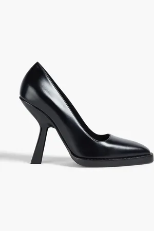 Salvatore Ferragamo Anser leather pumps - - US 6.5