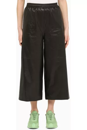 Loewe Cropped trousers in leather
