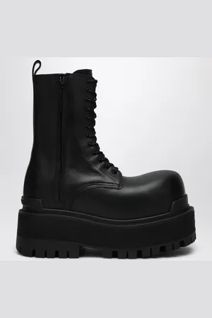 Balenciaga Giant platform boot in