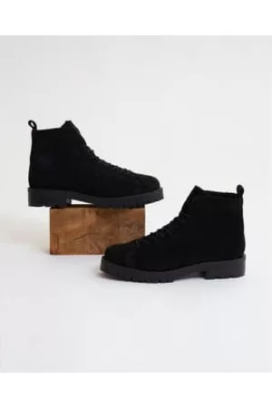 beaumont Women Formal Shoes - Aw22 Siena Derby Boot In Suede