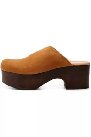 Shoe The Bear Women Clogs - Dixie Suede Clog Tan