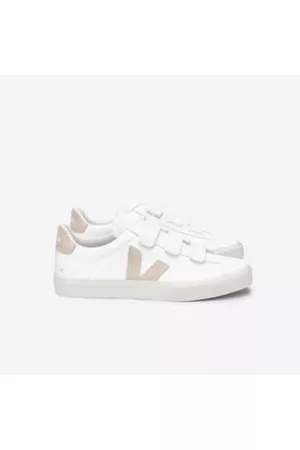 Veja Women Sneakers - Women's Recife Chromefree Leather Extra /sable