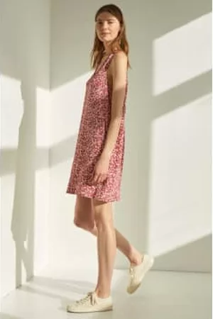 Yerse Women Printed & Patterned Dresses - Floral Flowing Dress