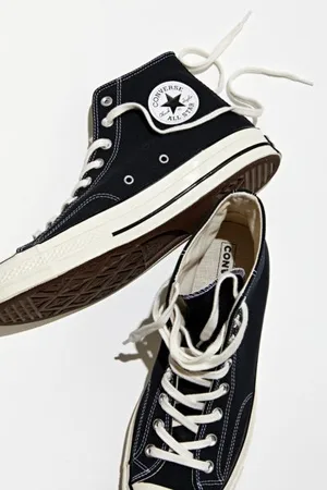 Converse Men