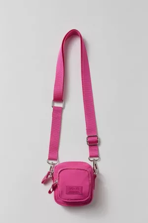 Max Pucker Quilted Crossbody Bag