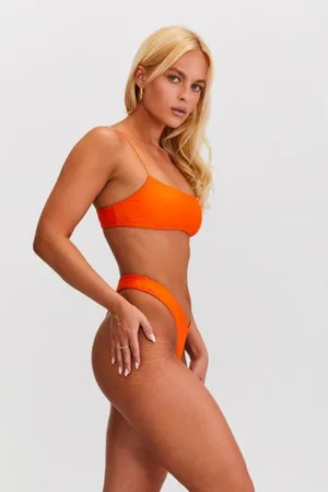 Sunkissed Le Sporty Bikini Top in , Women