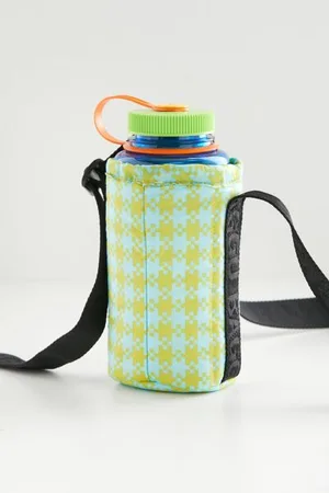 Baggu - Puffy Water Bottle Sling - Pistachio