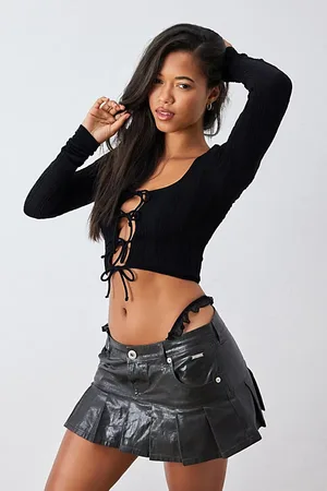 UO Harlow Metal Mesh Cropped Top  Urban Outfitters Singapore - Clothing,  Music, Home & Accessories