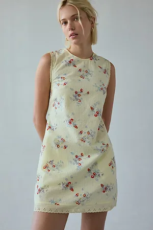 Kimchi Blue Delaney Sleeveless Lace-Trim Shift Mini Dress in , Women