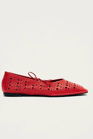 ALOHAS Sway Slit Leather Ballet Flat in , Women