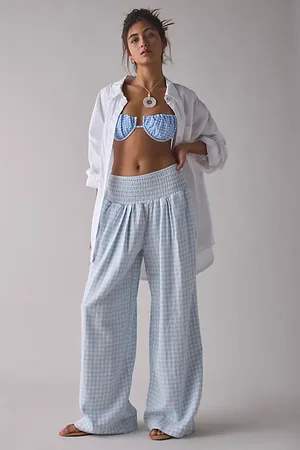 Kimchi Blue Caroline Smocked Wide Leg Linen-Blend Pant in , Women