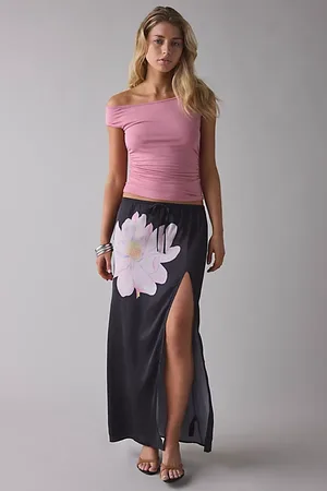Kimchi Blue Evie Bold Floral Satin Slip Maxi Skirt in , Women