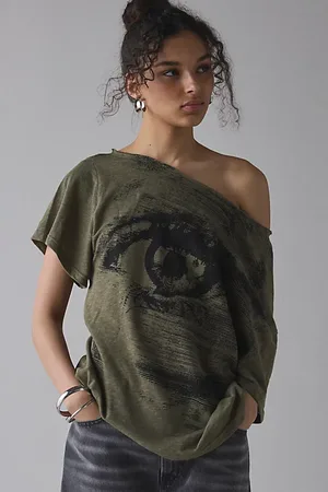 BDG Courtney Eye Graphic Off-The-Shoulder Slouchy Tee in , Women