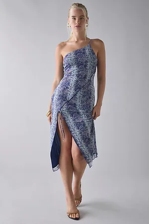 Kimchi Blue Odessa Asymmetric One-Shoulder Mesh Midi Dress in , Women