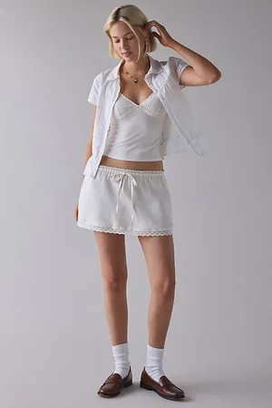 Kimchi Blue Rea Lace-Trim Satin Micro Mini Skirt in , Women