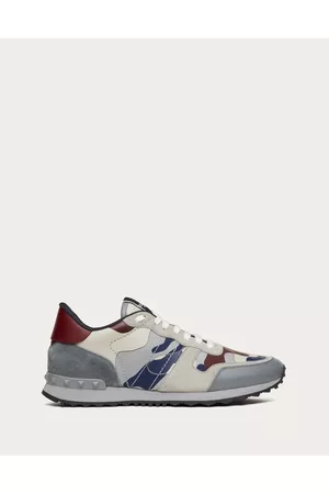 VALENTINO GARAVANI Men Low Top & Lifestyle Sneakers - CAMOUFLAGE ROCKRUNNER SNEAKER Man GREY/CERISE 39