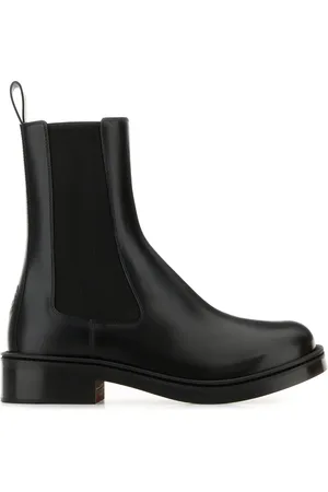 Alexander McQueen Black leather ankle boots