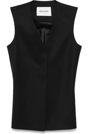 Low Classic Black Jackets