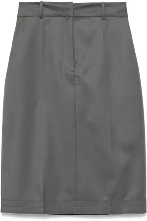 Low Classic Gray Skirts