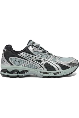Asics Sneakers & Slip-On